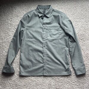 Lululemon Men's Mason’s Peak button down shirt